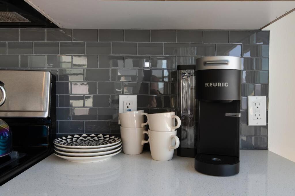 Centrally Located Apartments With Free Parking Glendale Buitenkant foto