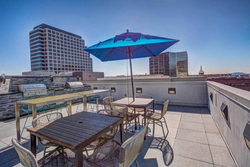 Centrally Located Apartments With Free Parking Glendale Buitenkant foto